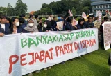 Ribuan Mahasiswa Gelar Demo 2 Tahun Prabowo-Gibran