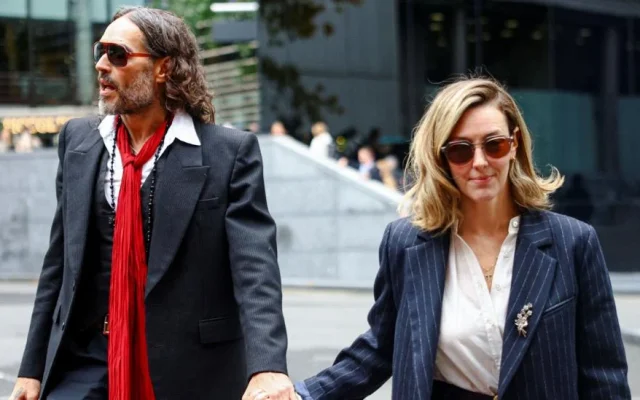 Istri Russell Brand Sebut Suaminya Ayah yang Luar Biasa
