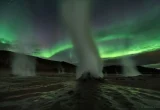 Menikmati Pemandangan Aurora Mistis di Islandia