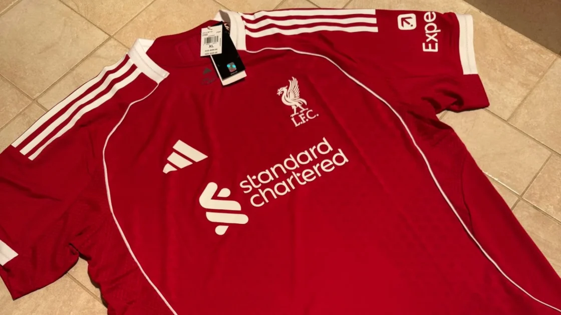 Adidas Jual Jersey Arsenal dan Man United Seharga Rp800 Ribuan