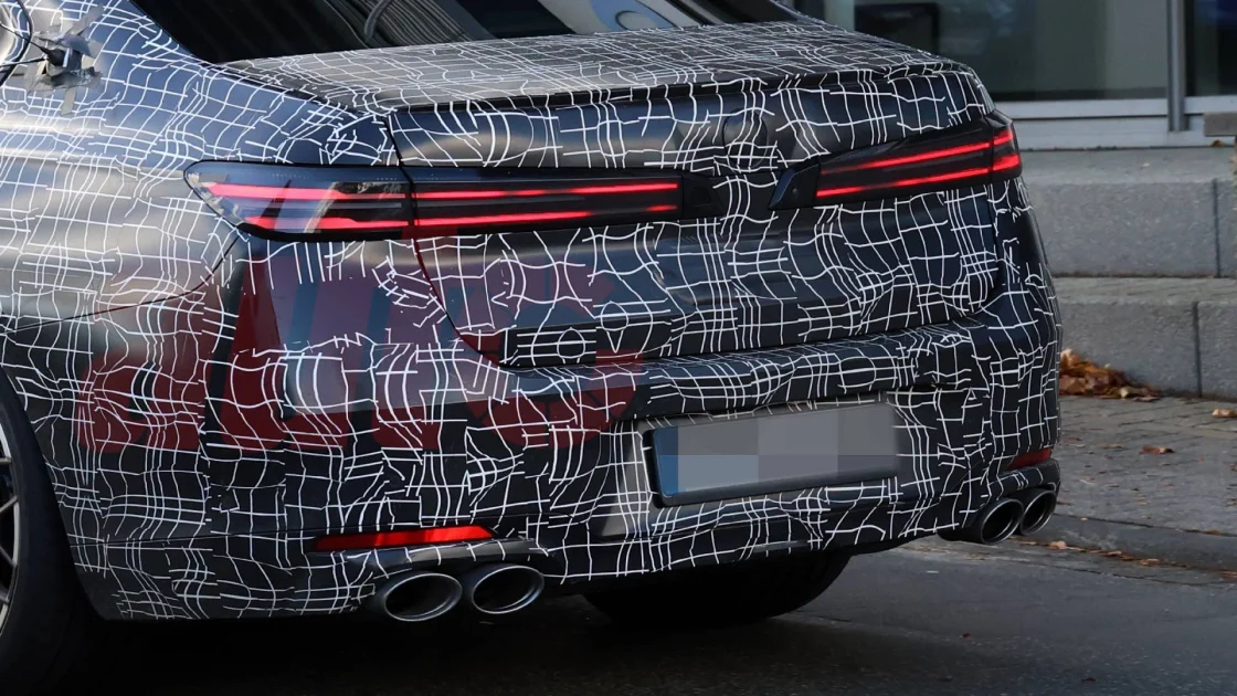Mobil Baru BMW Alpina Berbasis Seri 7 Bermesin V8 Tertangkap Kamera