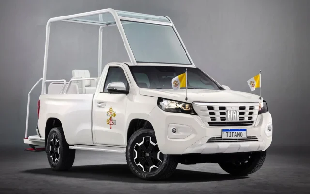 Paus Leo XIV Gunakan Truk Pikap Fiat Titano di Uruguay