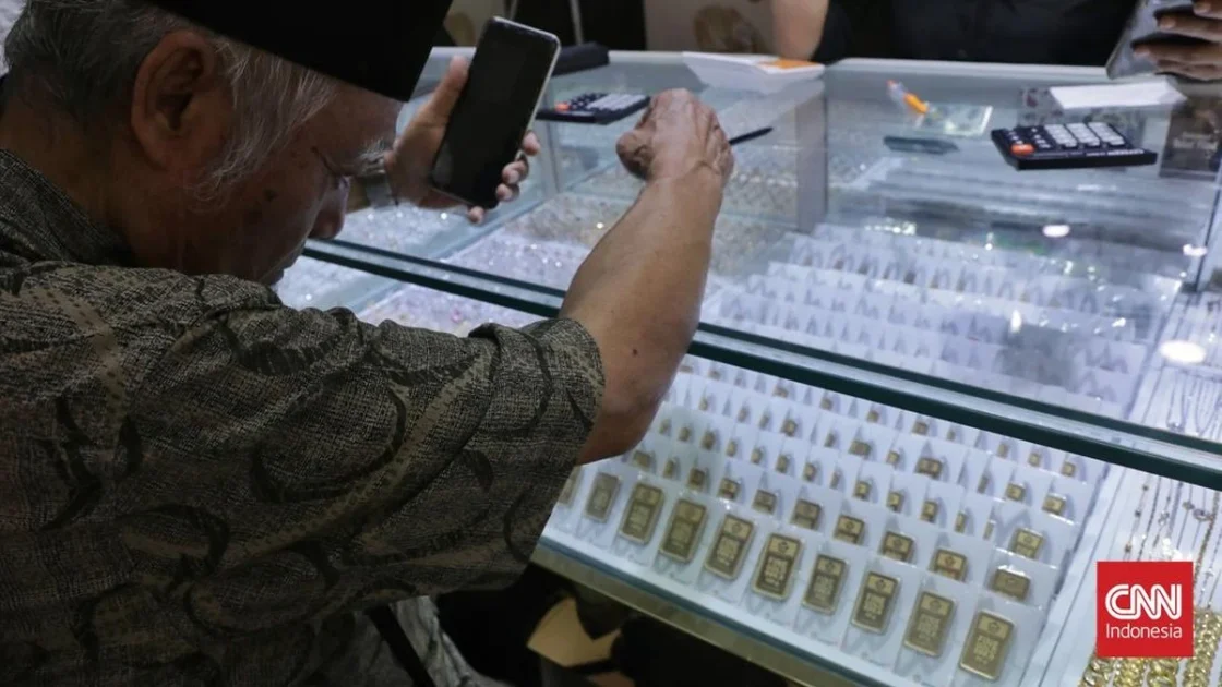 Harga Emas Antam Turun Rp13 Ribu Jadi Rp2,546 Juta per Gram