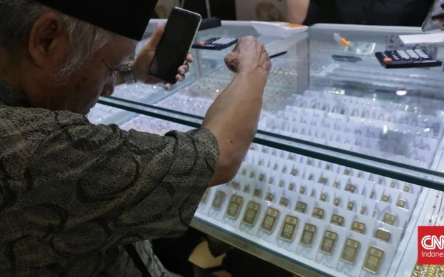 Harga Emas Antam Turun Rp13 Ribu Jadi Rp2,546 Juta per Gram