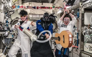 Perayaan Halloween Para Astronaut di Stasiun Luar Angkasa