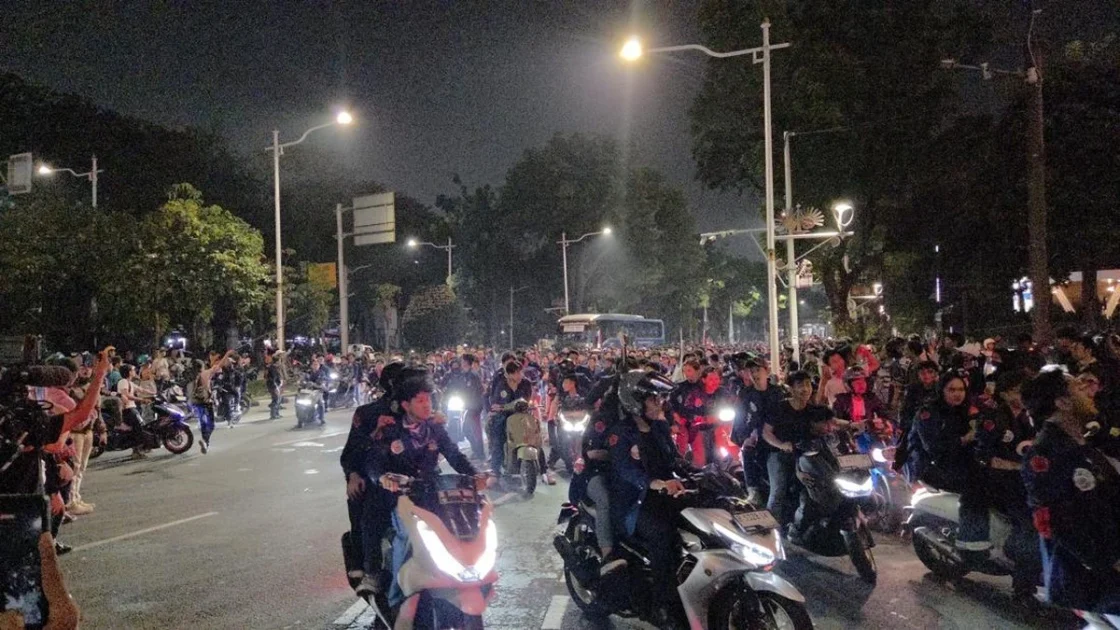 Demo Trisakti di Patung Kuda Bubar, Lalin Normal