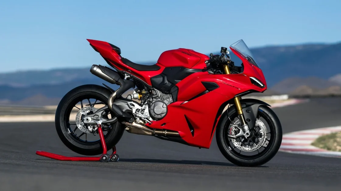 Ducati Panigale V2 2026 Tampil Lebih Ringan dan Fokus