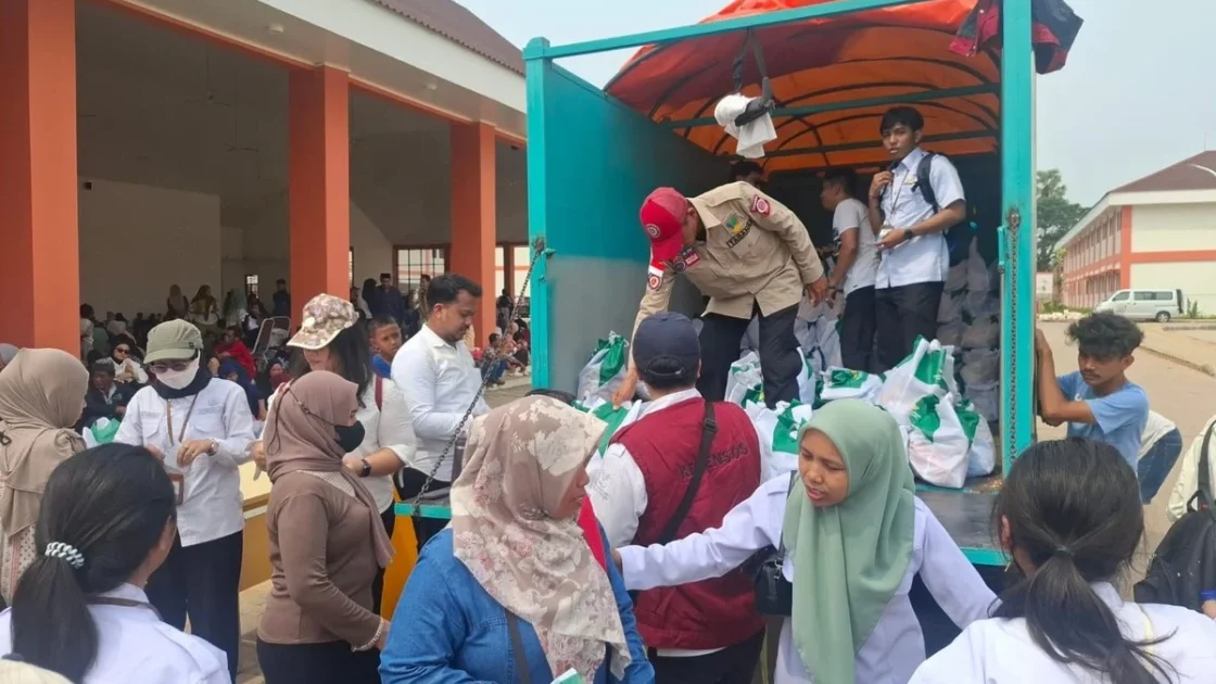 Kemensos Salurkan 5.000 Sembako Setahun Sekolah Rakyat di Sulsel